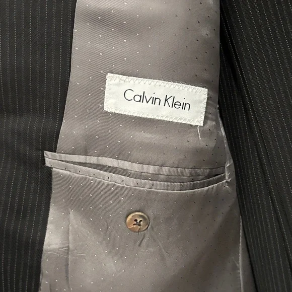 Calvin Klein Black Men’s Tailored Suit